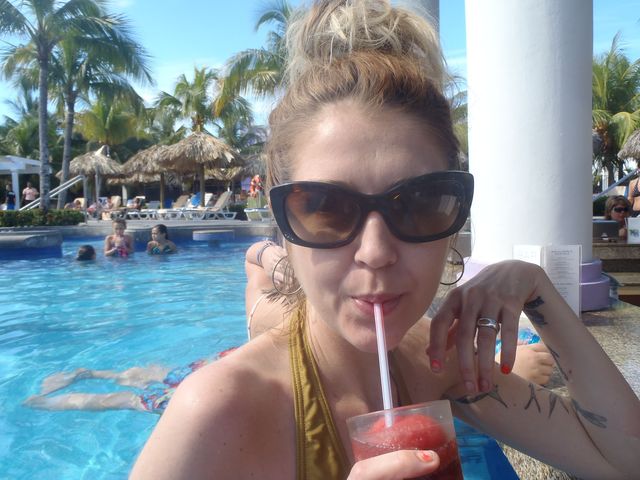 JAMAICAN STYLING NOV 2012 - BEAUTIFUL SUN, SAND, ARCHITECTURE, PEOPLE + LIFESTYLE
