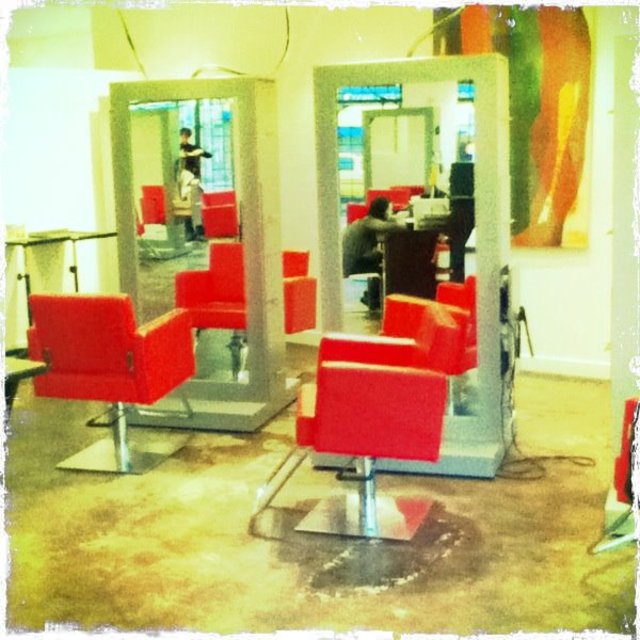 Salon