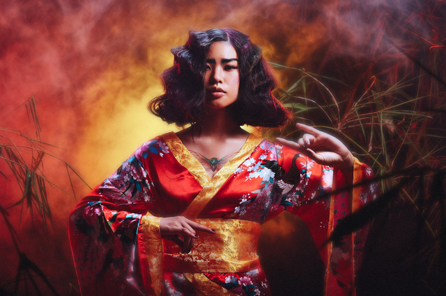 ITCH from TAIWAN

Who has awakened from the common dream?
But history and modern,
And yet,
No one denies to our love of the beauty,
Remember!