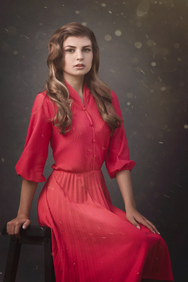 Stoic Beauty 
model | Molly Robbins
Styling | Raina Trimble
Make up | Ashley Flora
Hair | Matthew Tyldesley
Photography | Joey Goldsmith