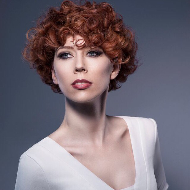 Retro curls 
