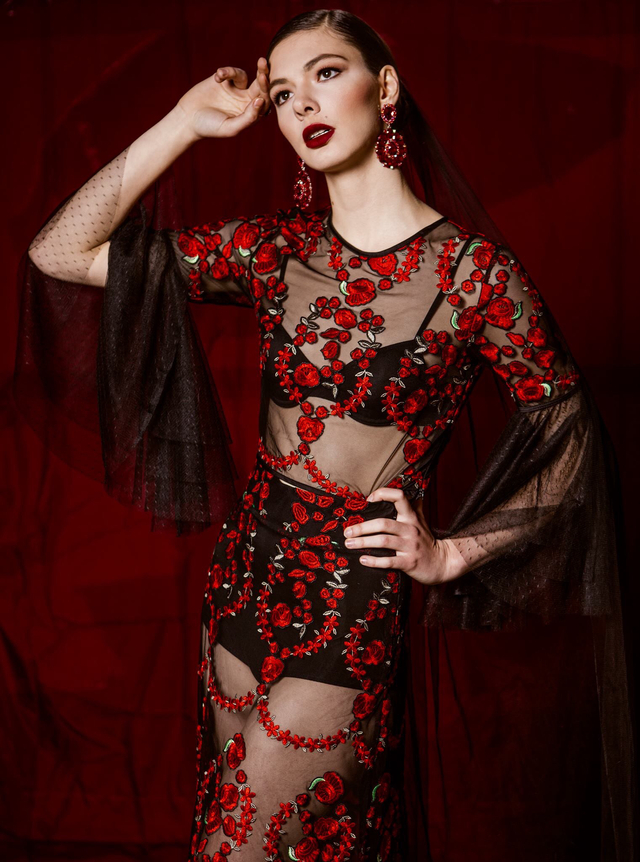 Hair: Anne Chesbro
Makeup: Nikki Mitrakos
Photographer/wardrobe Stylist: Julia Rabkin