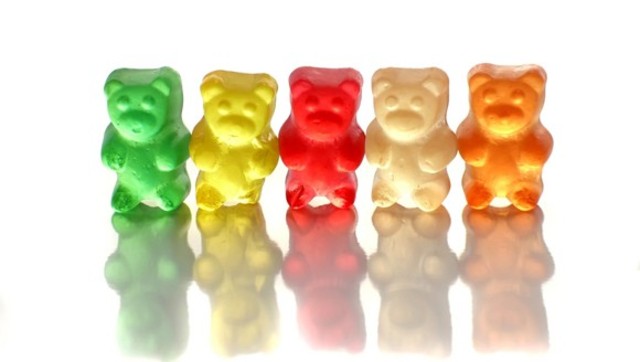 Gummy-Bear-Implants-580x328