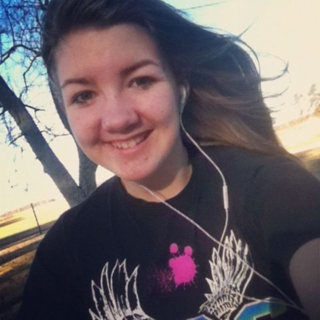 <3