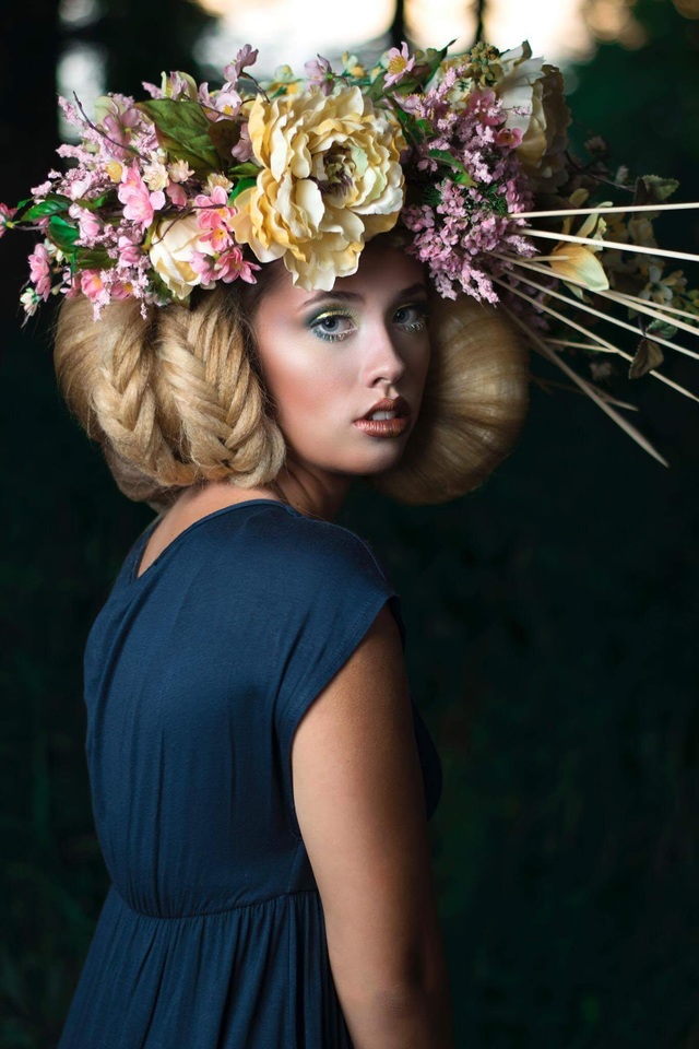 Fall Beauty Featured in Ellements Magazine: October Issue 2, Dark Beauty