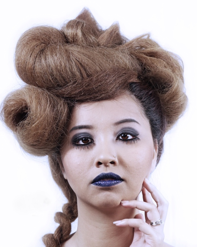 Textured Madness. 
@Hairaldo || #HairbyGeraldo
Necessities for this style:
▪️Texture Iron
▪️YS Park 150 Teasing Comb
▪️Wet Original Brush
▪️Bobby Pins, Hair Pins, and Elastic bands/Hair Ties
▪Aveda Control Force Firm Hold Hair Spray (@Aveda)