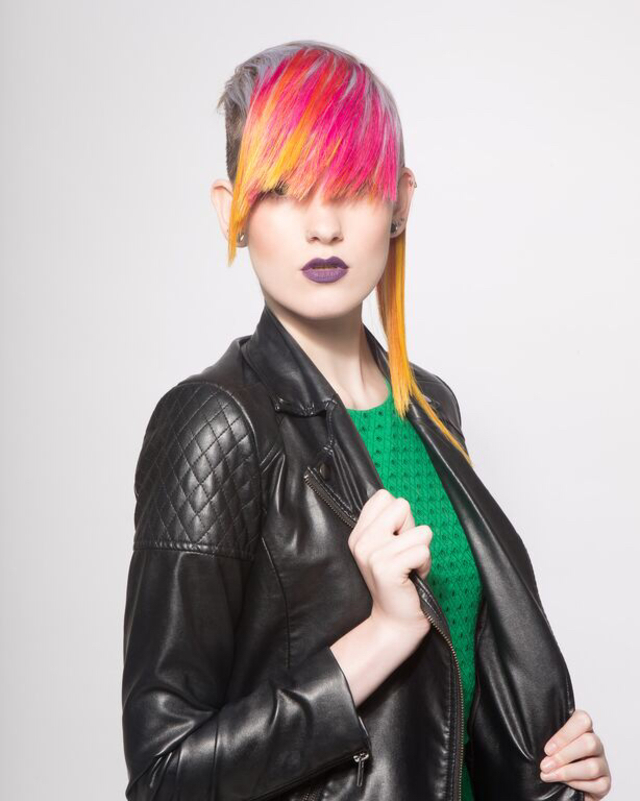 Style:Elena Mascolo
Color:Michael Heard
Photo: Hunter Jackson