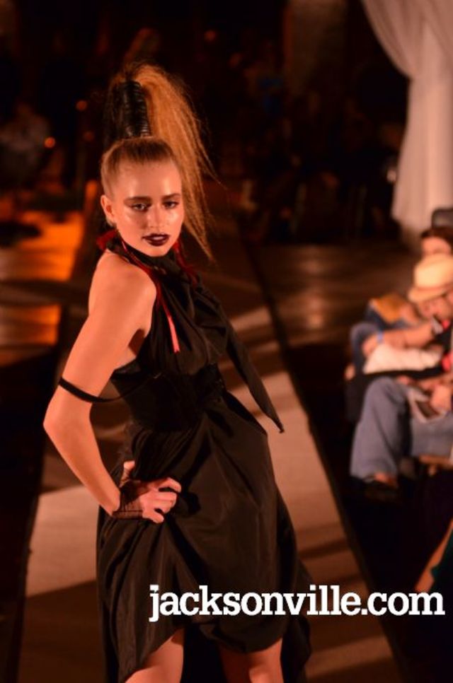 Runway competition using hair pieces
