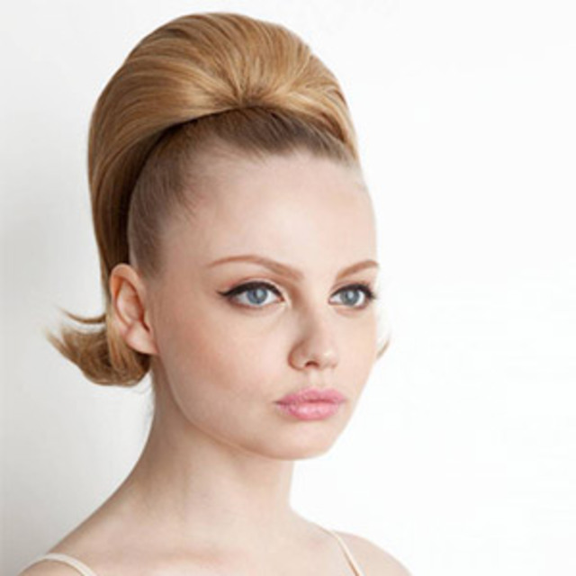Amika-Mod-Ponytail