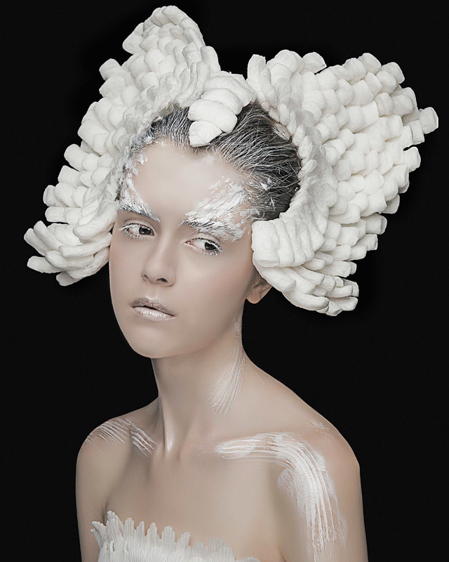 春繭cocoon
生命起初煥化為花.蟲.鳥.生生不息息
Hair Stylist : 葉威廉
Photo：Xia Geer photography 夏葛耳
Make-Up Artist : 陳芃
Model:paulinadyla
