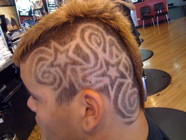 Designs by facebook.com/barberhoavu