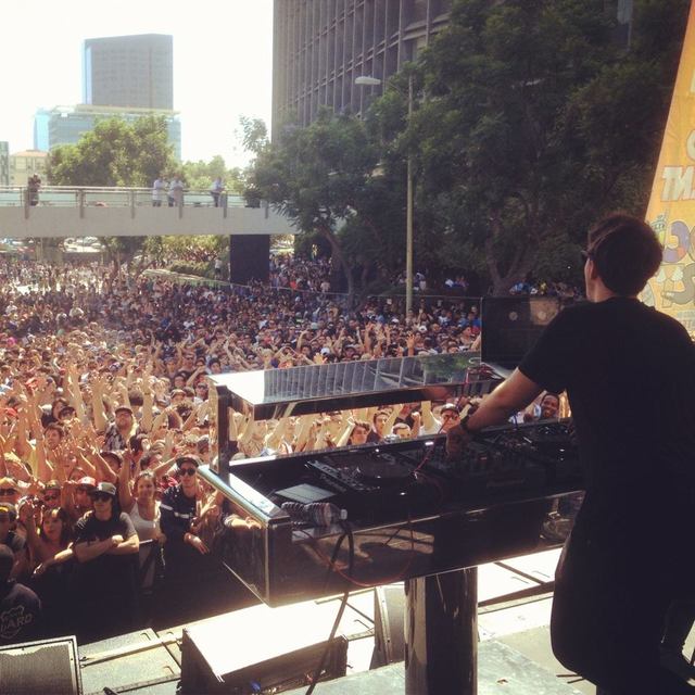 387139_10100722417561368_782286771_n