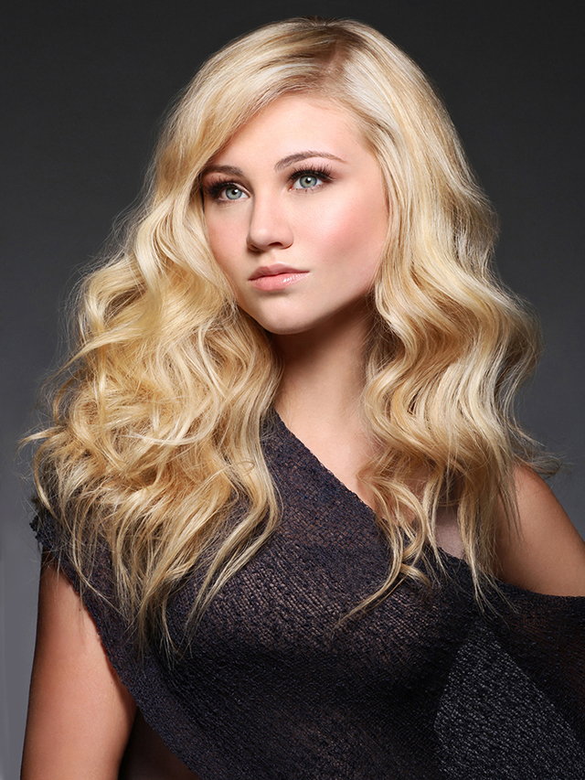 Hairstylist: Lindsey Misale, Director of Education, and Paulo Passani, Lead Platform Artist. Makeup: Elizabeth Cook. Photography: Hannah Dexter. Fashion Styling: Ruth Hunsley.