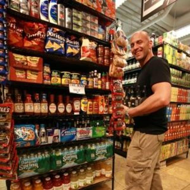 westsidemarketmanaisle