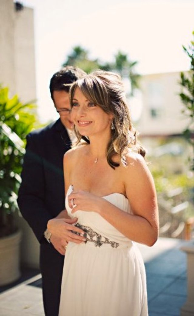 Earthy, Simple Bride
