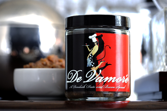 De Vamore Spread Jar