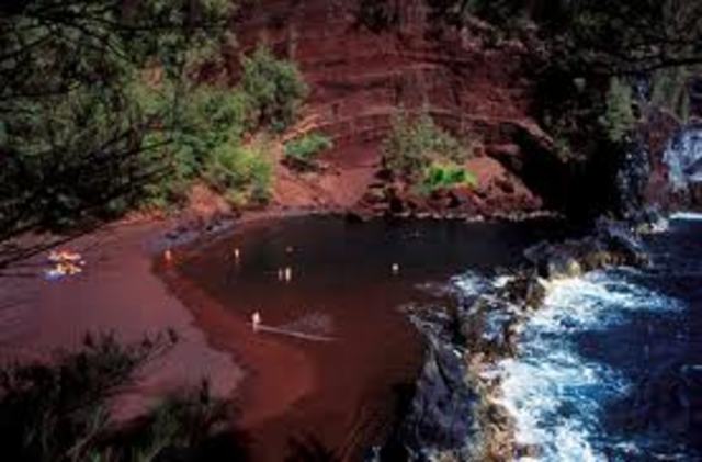 The Kaihalulu red sand beach