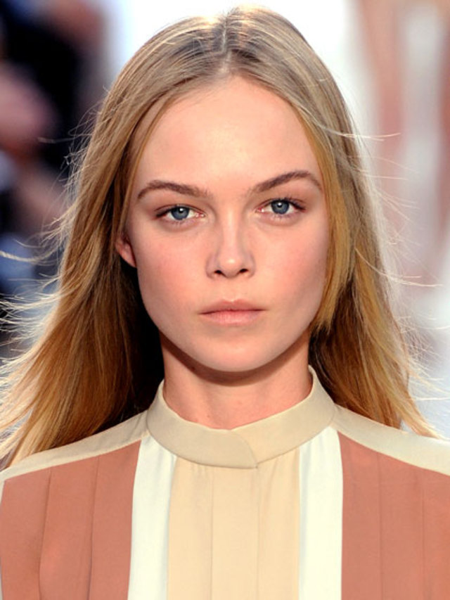 5-minute-makeup-chloe