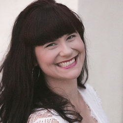 Re sized 59122c87e58333f9b6ea kl headshots shannonmckennaphotography 7 2x2