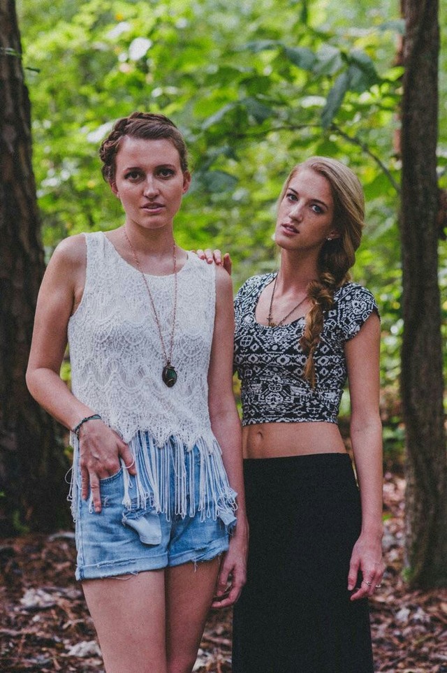 Photo: Courtney Johnson, HMUA: Genevieve Strazisar