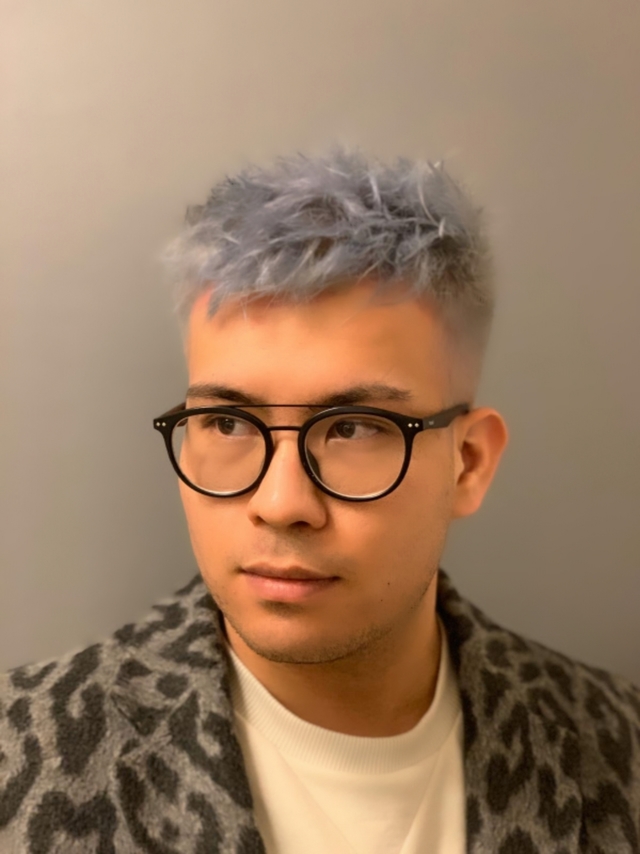 "silver caprure" 