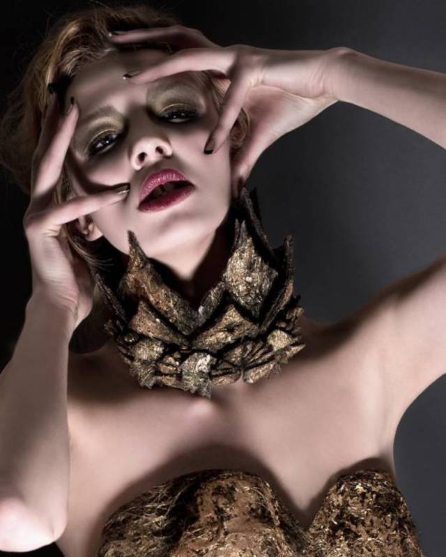 Gilded Lilly