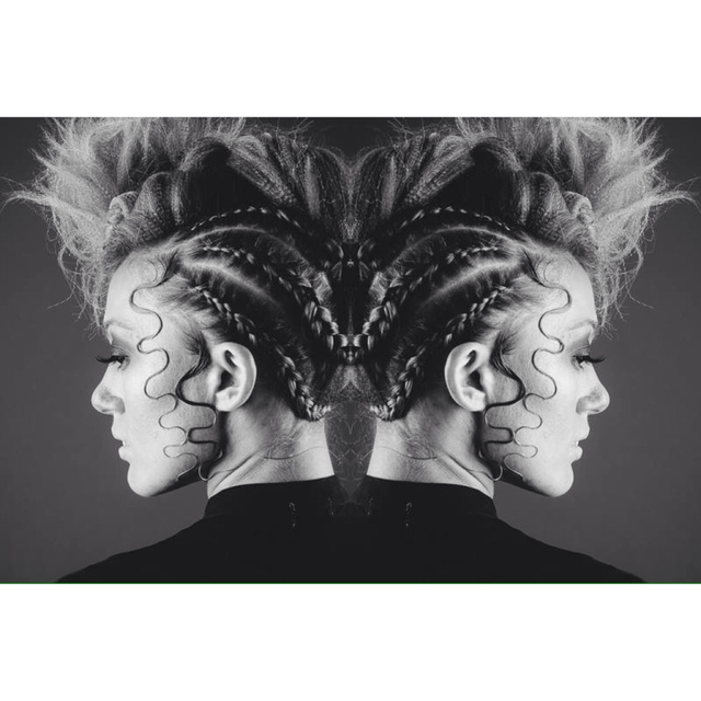 Hair: Siouxsie Kalifornia Photo: Nicholas Wray