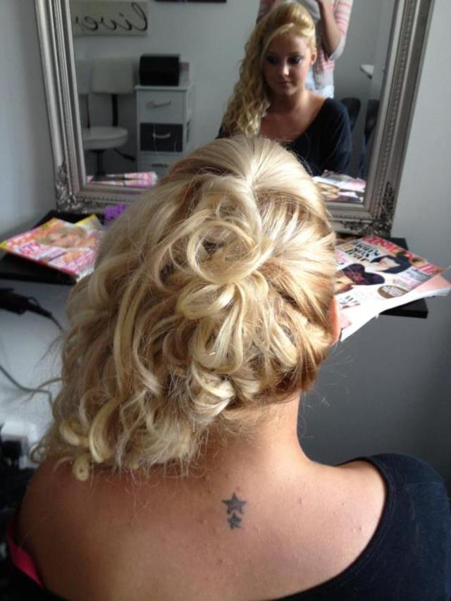 hair up 