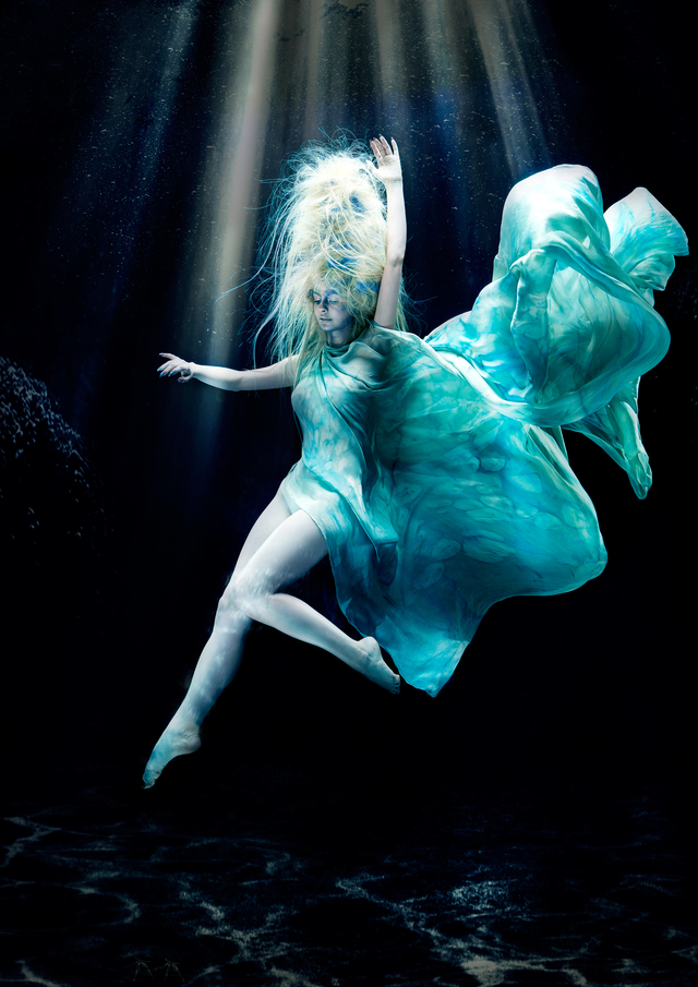 ASHLEIGH HODGES FOR JAMIE STEVENS HAIR USING MATRIX