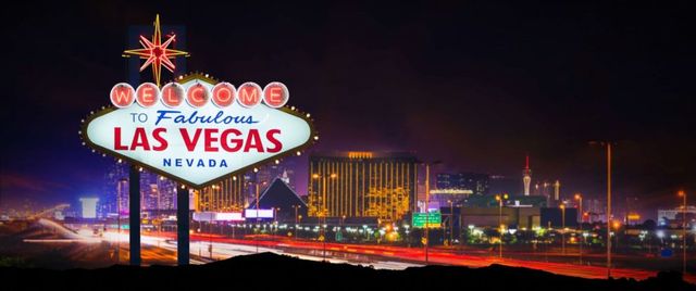 Re sized 6078deb62c4f02169dae las vegas sign strip gty jef 180418 hpmain 12x5 992