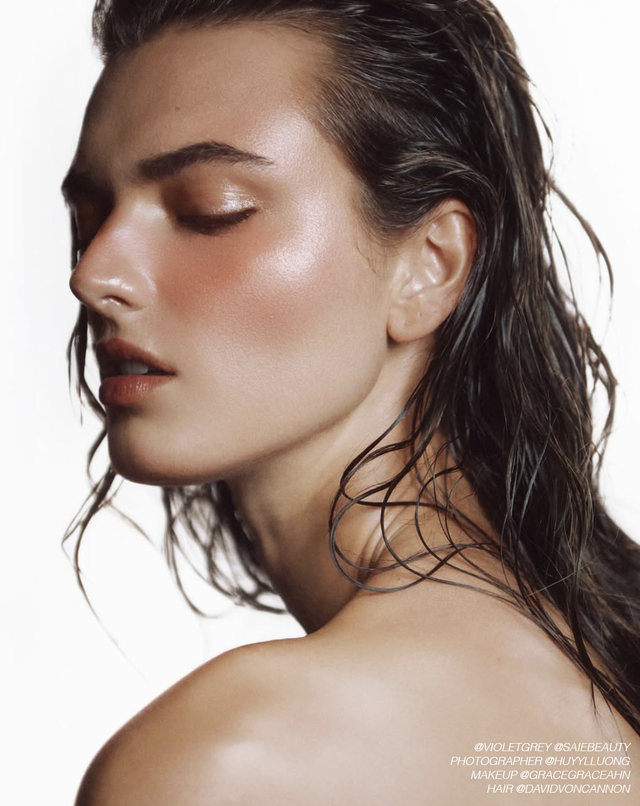 Re sized 6439cbdd7f119bd42ca1 moonlit skin