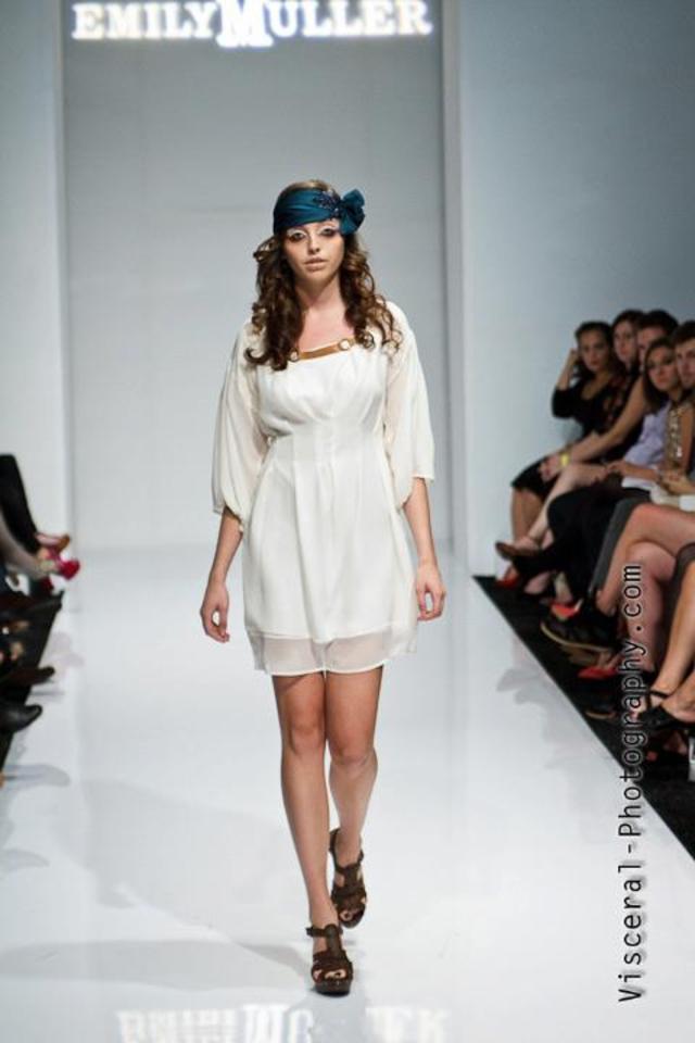 RUNWAY