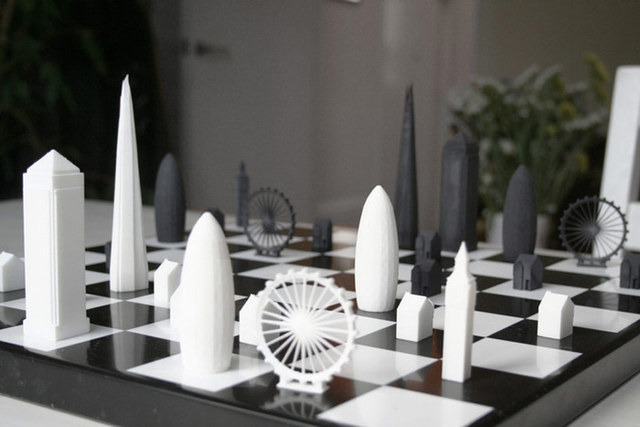 skyline-chess-brings-london-to-chessboard-designboom00