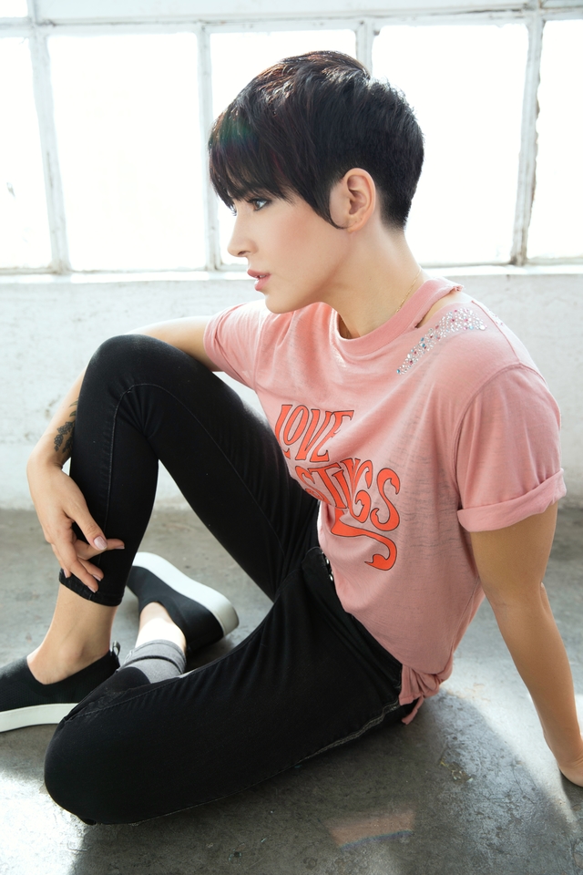 Re sized 6694900def4ad8fdccc4 graduated short cut