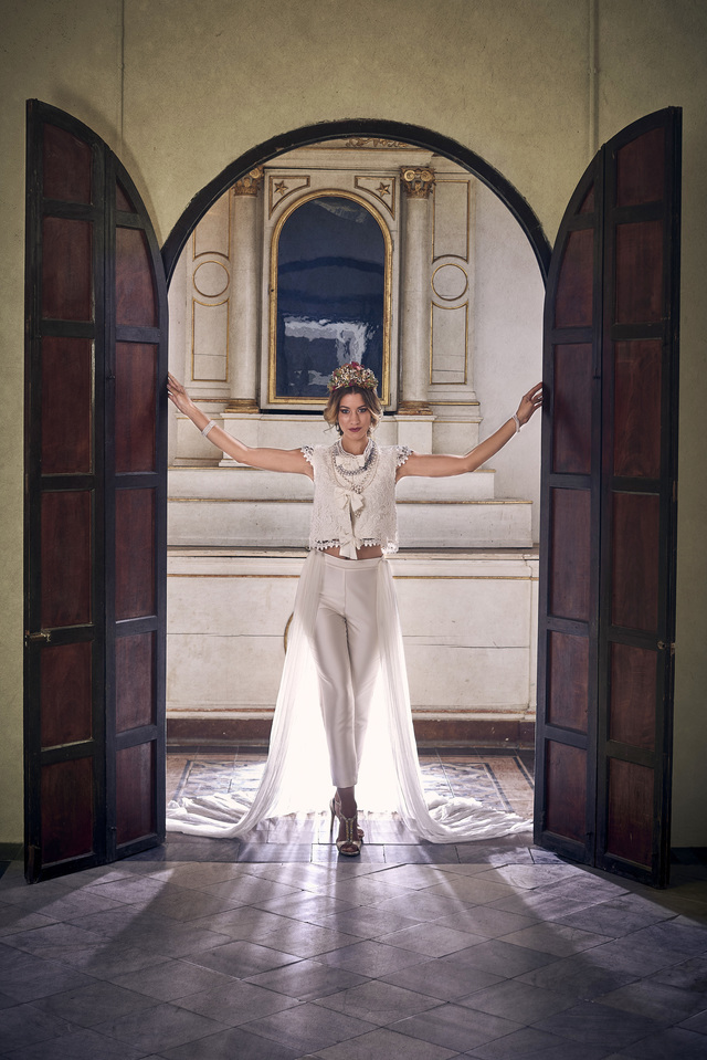 BRIDAL EDITORIAL - NEW ROMANTIC