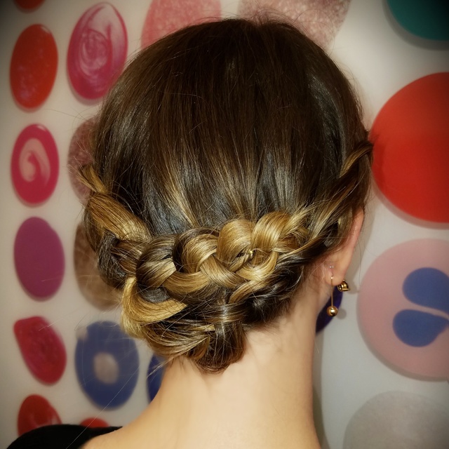 Back braid crown