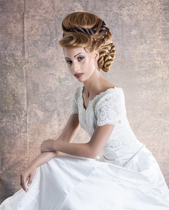 GLAMOROUS