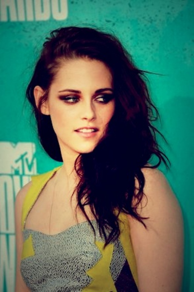 kirstenstewartmessyhair