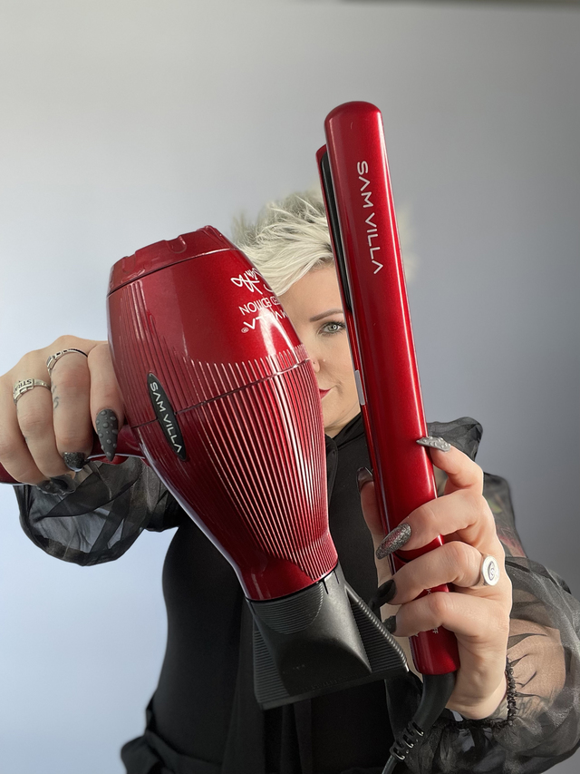 Re sized 69fff5f2068115eed0a3 2tjdhandsin8