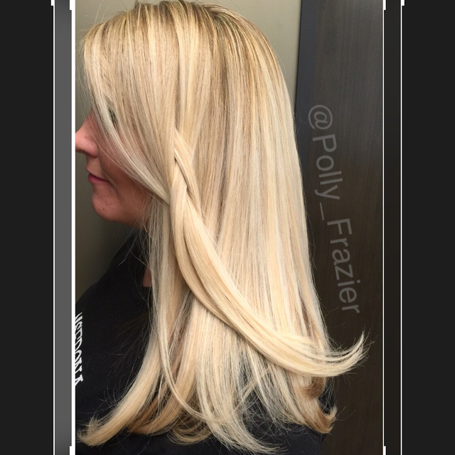 Joico cream bleach 40 volume with RoMaxx light shampoo finished with Rozen blown in