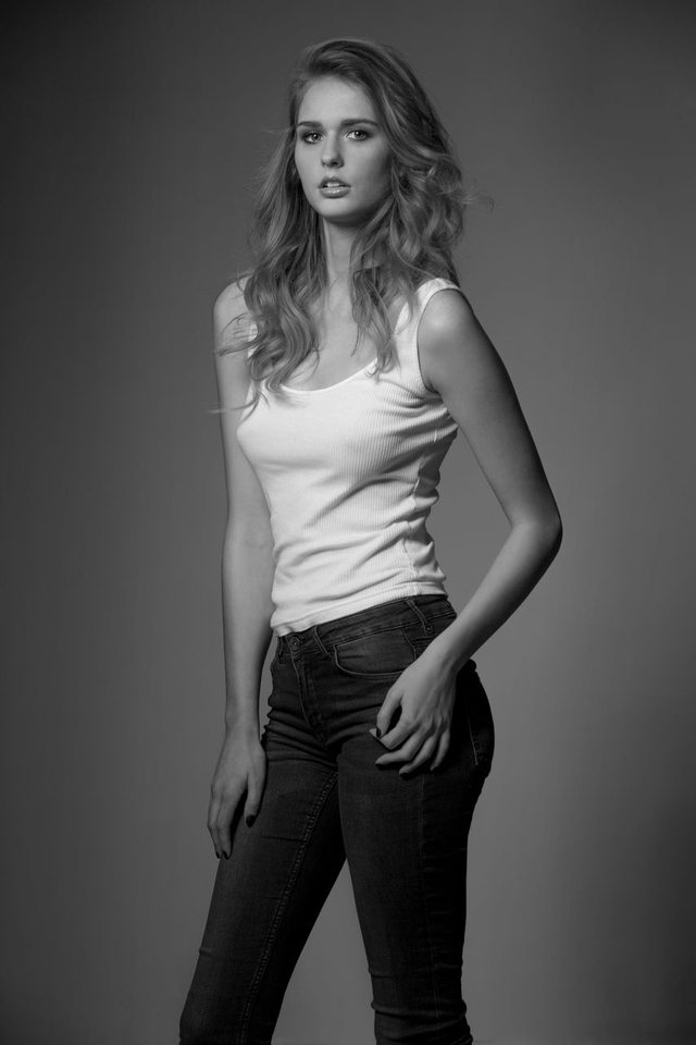  Hair Louie Leonetti,Model Alexis,Photographer Cam Camarena on set in New York with Tearsheet