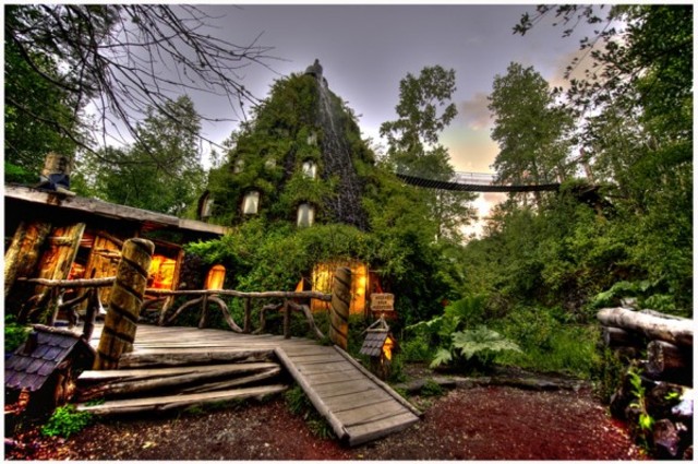 Magic-Mountain-Lodge-Hotel-in-Huilo-Huilo-Chile