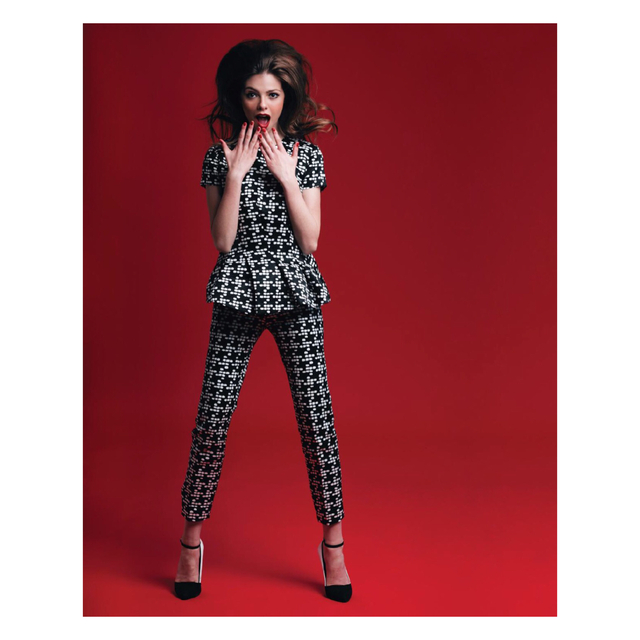 VOLUME TIME 
HAIR BY EDDY UKER 
Photo Javier Asturias 
Outfit Carolina Herrera 

Look Magazine 
September Issue 2015