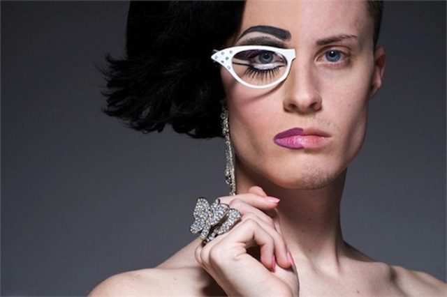 Leland-Bobbé-half-drag-51