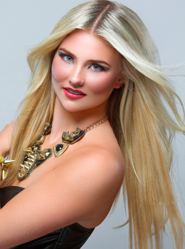 HAIR & MAKEUP: SHERRI JESSEE, PHOTO: NATHAN MAYS