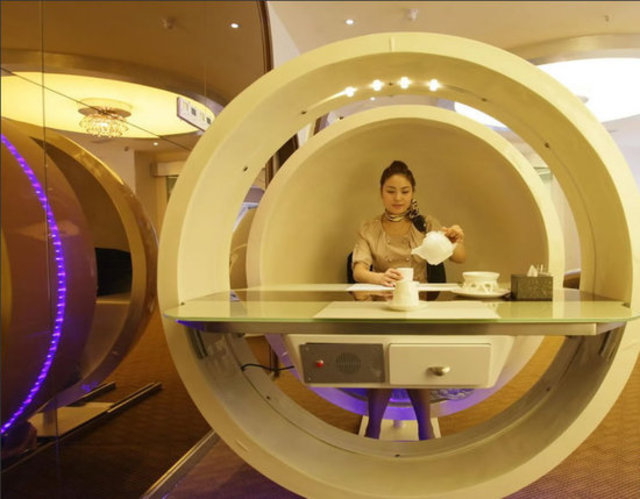 A380_themed_restaurant-thumb-550x429