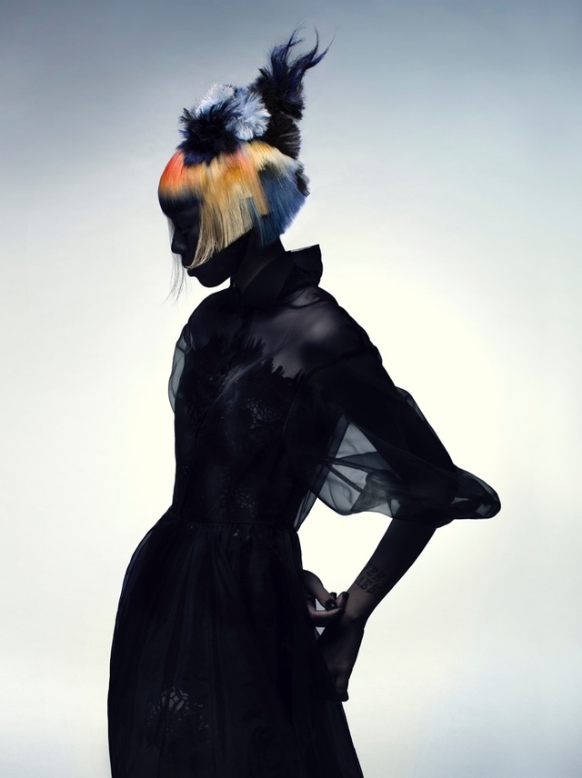 內心深處.不同堆疊色系的抽象意象讓我有無限的想像窗口.虛構的羽翼是我幻想的國度.飛揚吧.展開吧.我的小小世界