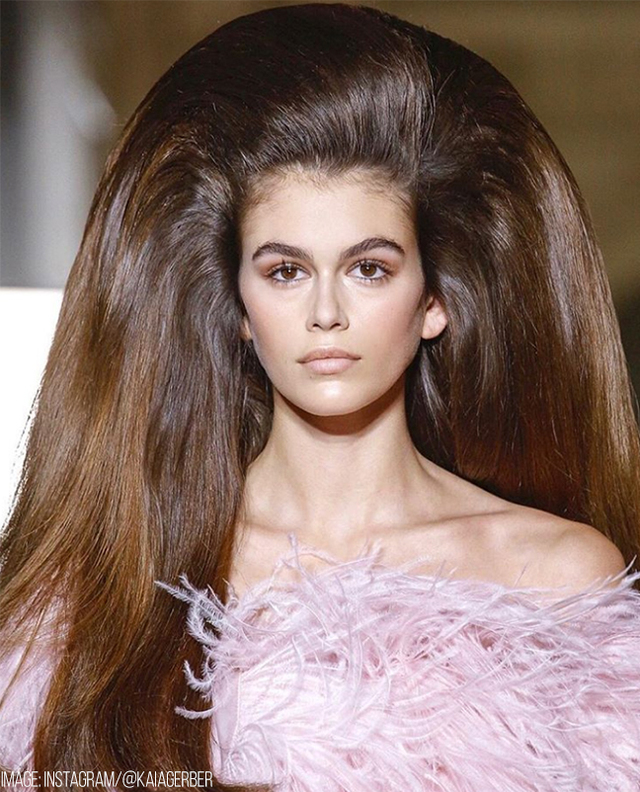 Re sized 80343a172414d2c94622 kaia gerber valentino