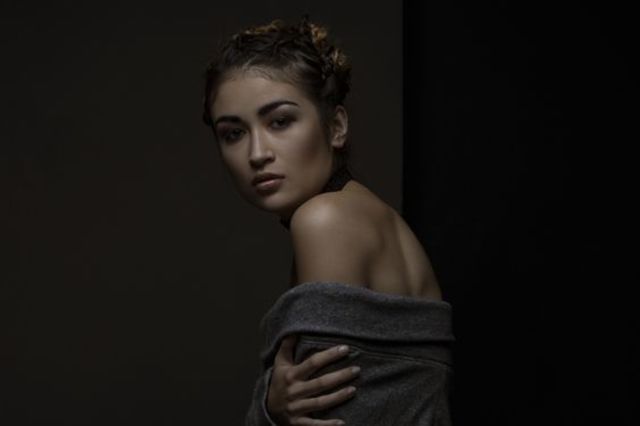 STEPHVNIE 