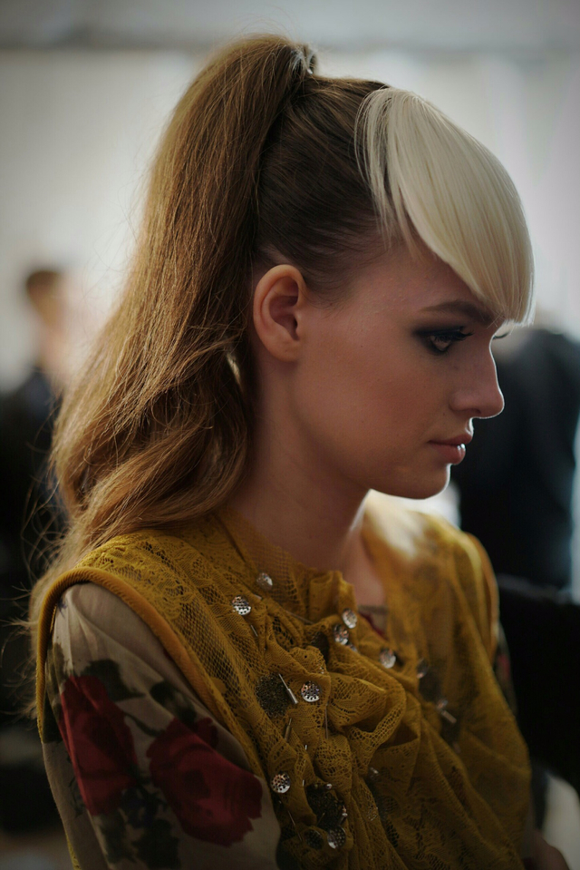 Hair Sarah Adams
Photo Justin Harrison
Balmain clip fringe designed by Sarah Adams
Designer Michelle Lesniak